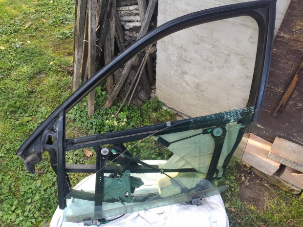 Audi A4 b5 facelift bal els ablakszerkezet ablakkeret motorral. 