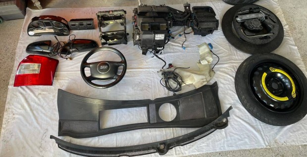 Audi A4 b6 TDI Alkatrészek Óracsoport,Kormány,Tartályok,Klímavezérlő