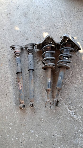 Audi A4 b6.b7 első lengéscsillapító eladó