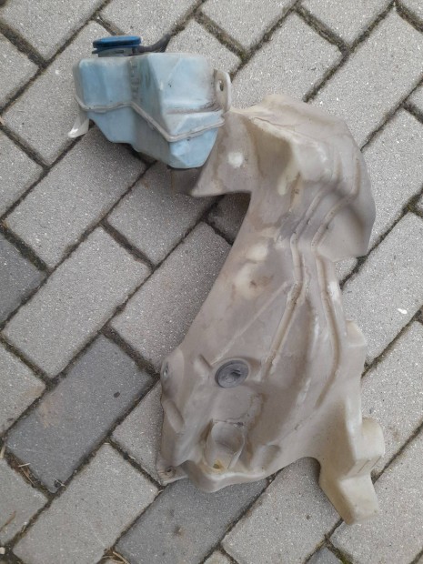 Audi A4 b7 ablakmos� tart�ly elad�