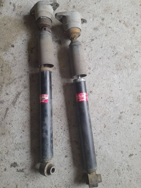Audi A4 b7 hts lengs csillaptpr elad