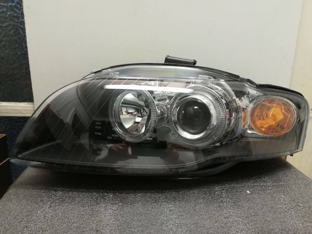 Audi A4 fényszóró szet 2004 -> 2007 (H7/H7) fekete (s) +DRL