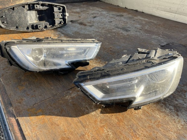 Audi A4 lámpa fényszóró pár