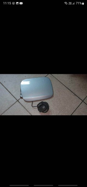 Audi A4 tankajt� tanksapka ajt� 4E0010376R