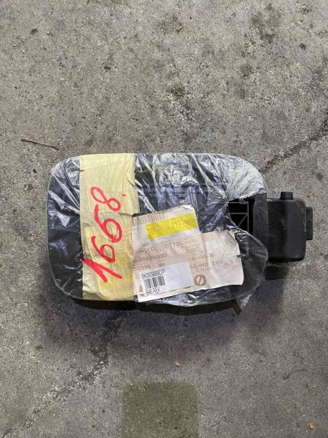 Audi A4 tanksapka betét 8K0809999D