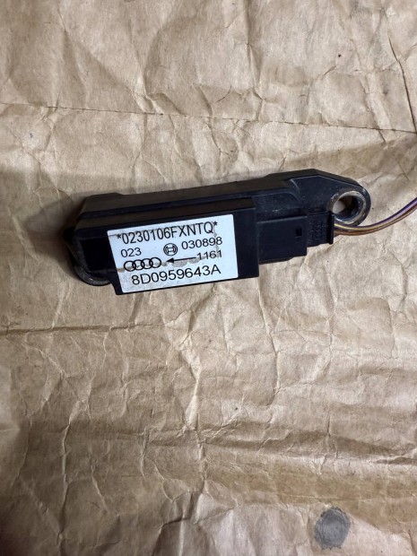 Audi A4 tkzs rzkel 8d0959643a