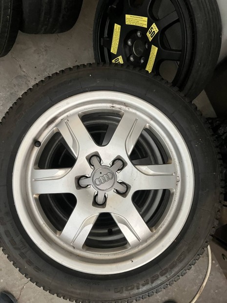 Audi A5 17" alufelni téligumival