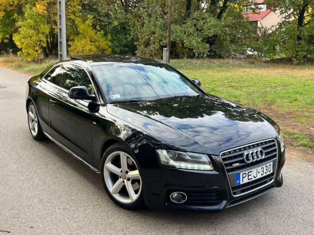 Audi A5 2.7 TDI Gyri-sline!