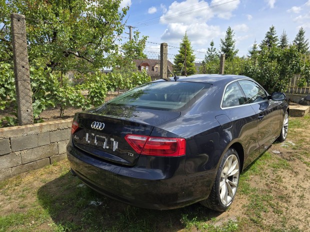 Audi A5 B8 2.0 Tdi bontás. 2014