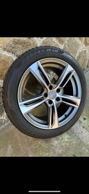 Audi A5 Pirelli tli gumi felnivel