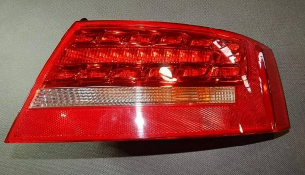 Audi A5 RS5 Sportback jobb hts LED lmpa, 8T0945095D