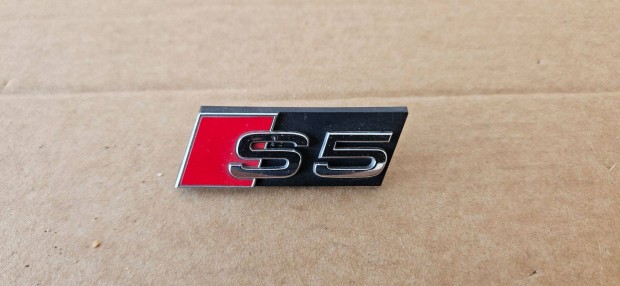 Audi A5 S5 logo embl�ma 8T0853736