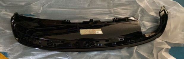 Audi A5 hts diffzor 8T0807521 elad