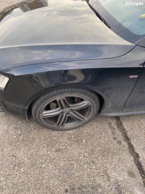 Audi A5 sárvédő pár