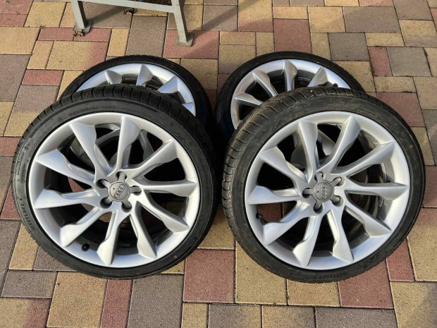 Audi A5 turbine 19' alufelni újszerű téligumival