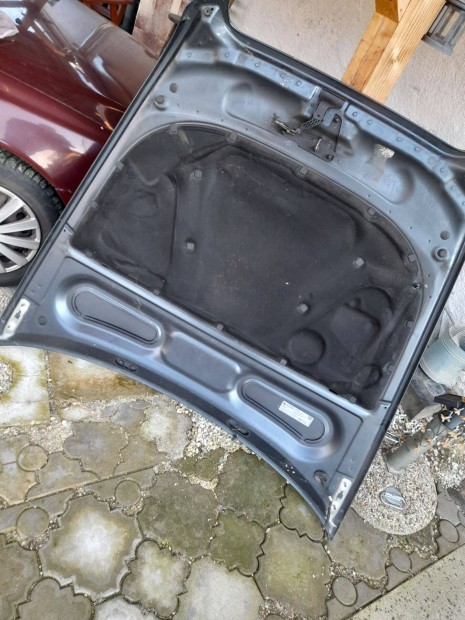 Audi A6 2004-2011 gyri motorhztet elad