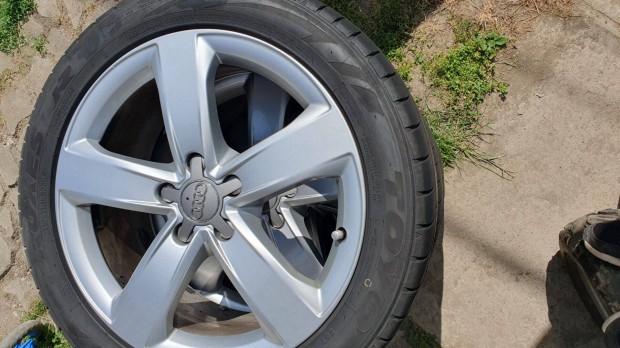 Audi A6 245/45/18-os Gyári alufelni 80%gumival
