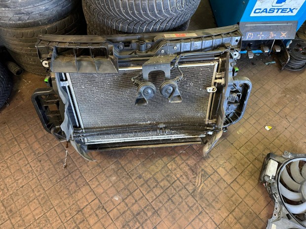 Audi A6 4F Benzin Homlokfal Hűtősor Ventilátor keret vízhűtő klímahűtő