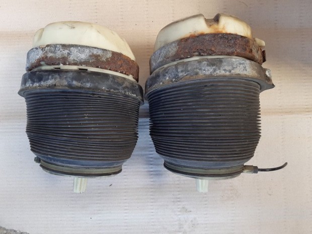 Audi A6 4F C6  (2004-2011)  H�ts� L�grug� P�r