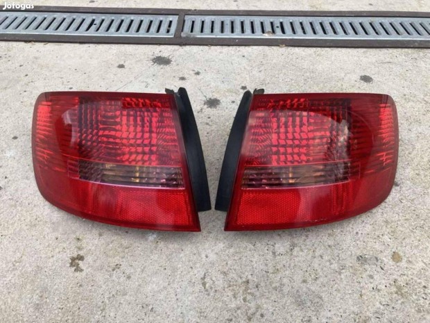 Audi A6 4F lámpa pár