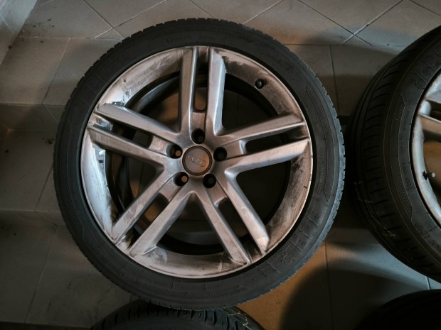 Audi A6 4G gyári 19" alufelni 255 40 r19 Nyári gumi