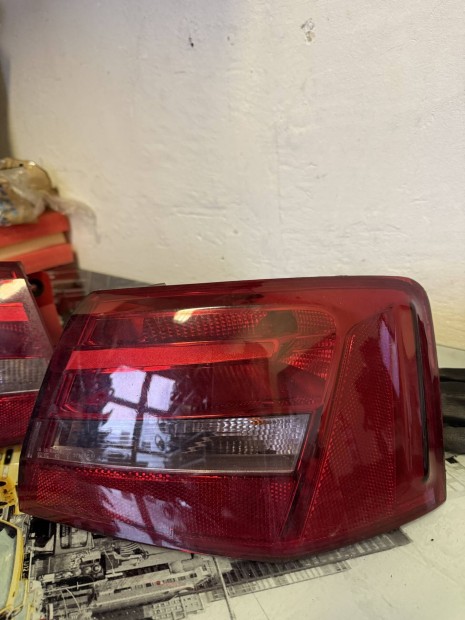 Audi A6 4G jobb hts kls lmpa