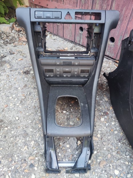 Audi A6 C5 2din középső rádió konzol