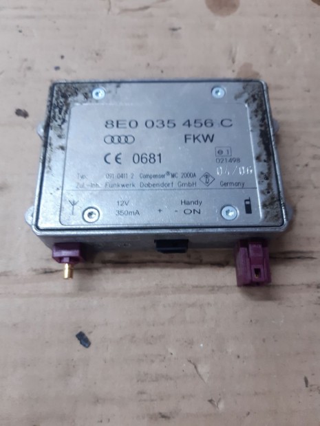 Audi A6 C5 Antenna Erősítő