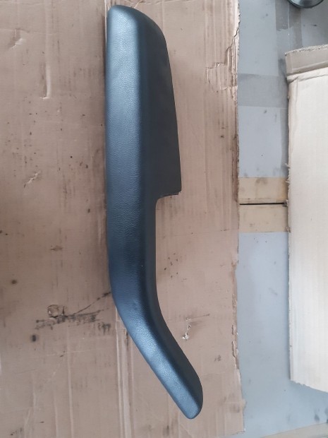 Audi A6 C5 Bal Els� Ajt� Beh�z�