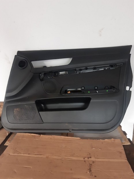 Audi A6 C5 Bal Els� Ajt�k�rpit