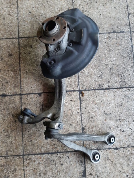 Audi A6 C5 Bal Els� Csonk�llv�ny Ker�kaggyal + ABS Jelad�