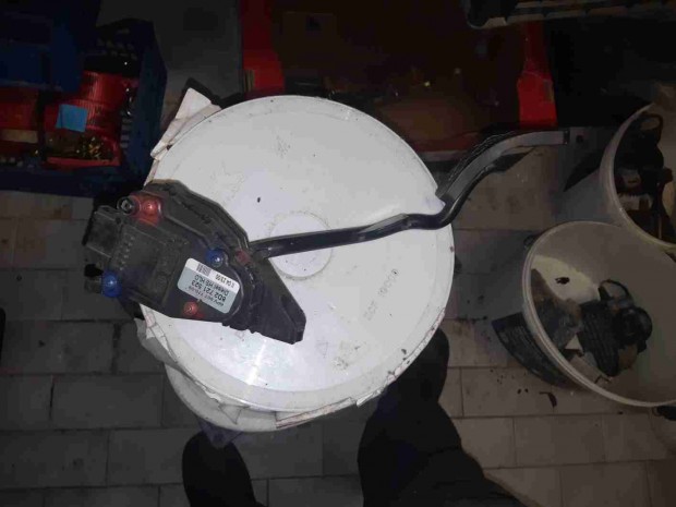 Audi A6 C5 Elektromos G�zped�l