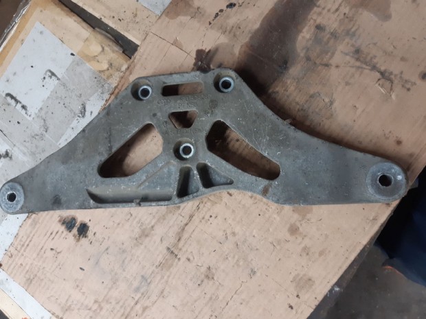 Audi A6 C5 F�ltengely H�v�d� Lemez