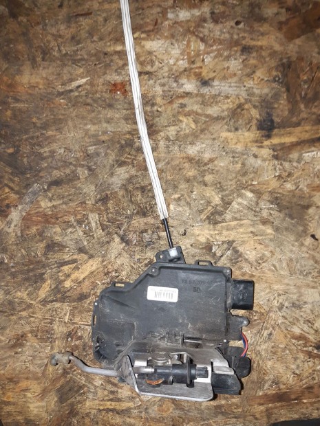 Audi A6 C5 Jobb Els� Ajt� Z�rszerkezet + K�zpontiz�r Motor