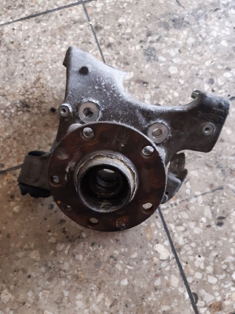 Audi A6 C5 Jobb H�ts� Csonk�llv�ny Ker�kaggyal + ABS Jelad�