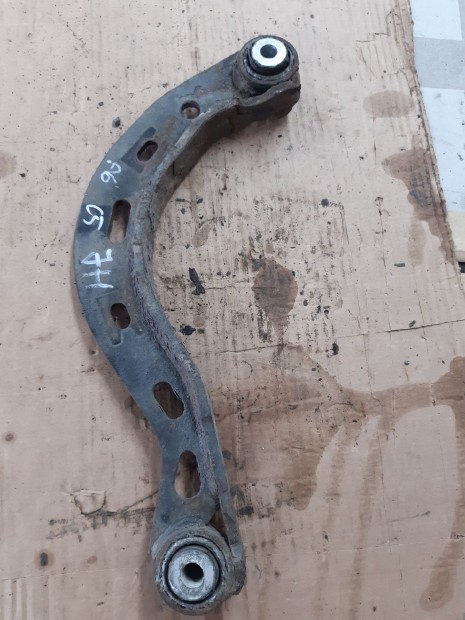 Audi A6 C5 Jobb H�ts� Leng�kar