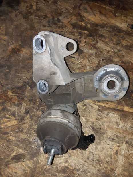 Audi A6 C5 Jobb Motortart� Bak