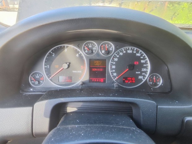 Audi A6 C5 Km-ra hibs kijelzvel 2000-2004