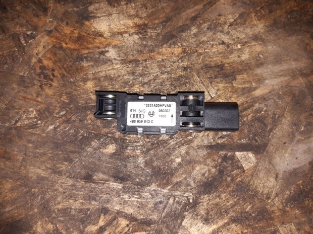 Audi A6 C5 �tk�z�s �rz�kel�