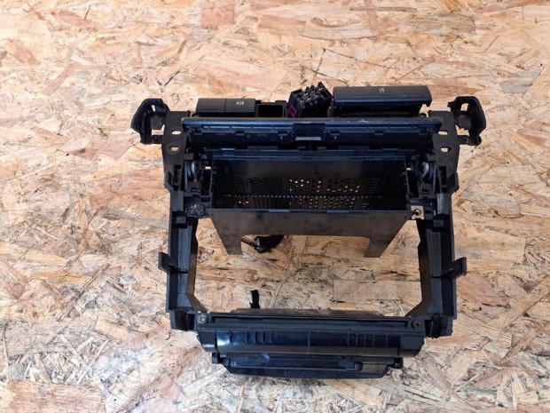 Audi A6 C5   (1998-2004) R�di�  Be�p�t� Keret