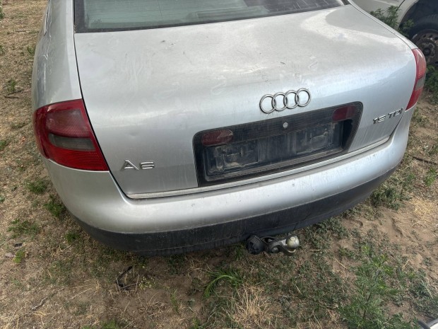 Audi A6 C5 csomagtr ajt lkhrt ajt vonhorog 