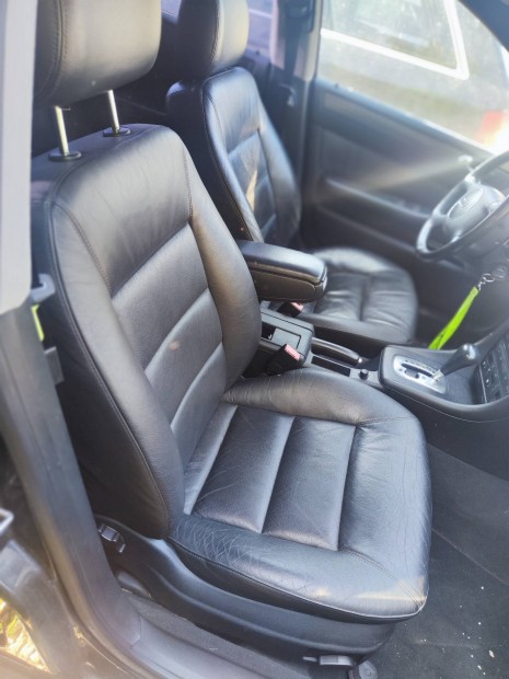 Audi A6 C5 ell htul fthet fekete br ls garnitra 