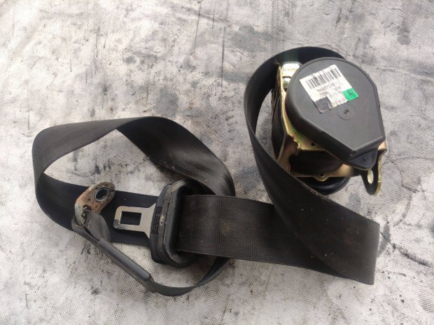 Audi A6 C5 jobb els� biztons�gi �v �vfesz�t�