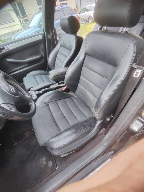 Audi A6 C5 ülés garnitúra elöl fűthető