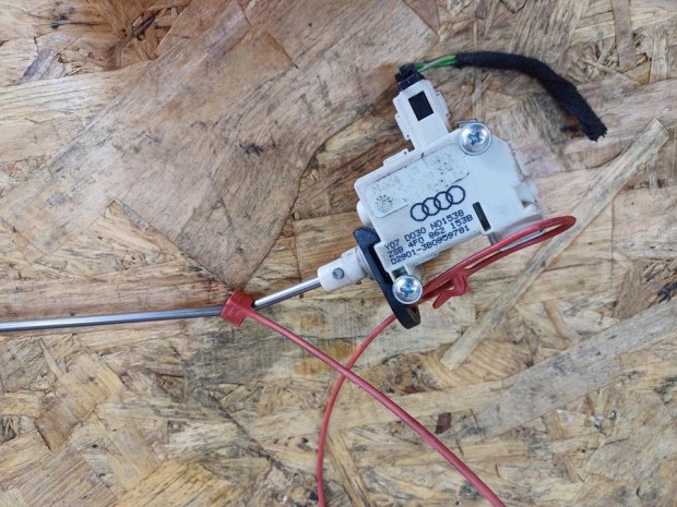 Audi A6 C6 4F ( 2004-2011) Tankajt� K�zpontiz�r