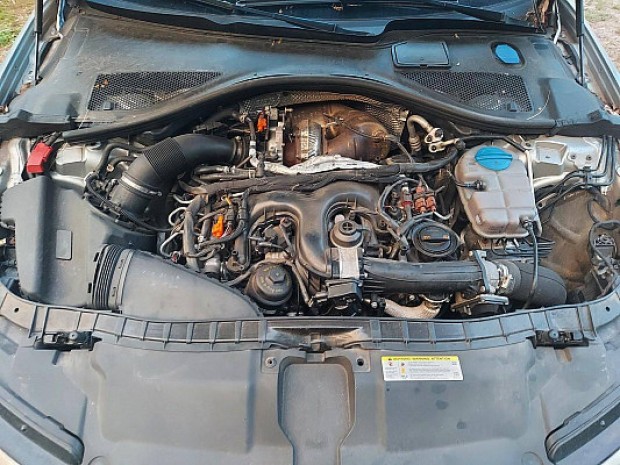 Audi A6 C7 4G CLA motor 3.0 tdi 204 le fűzött blokk hengerfej