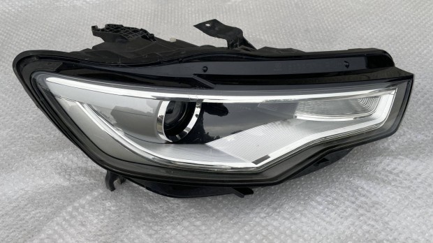 Audi A6 C7 jobb első kanyarkövető xenon fényszoró