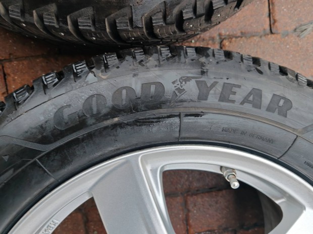 Audi A6 C8 17col alufelni 225/60r17 t�li gumi 