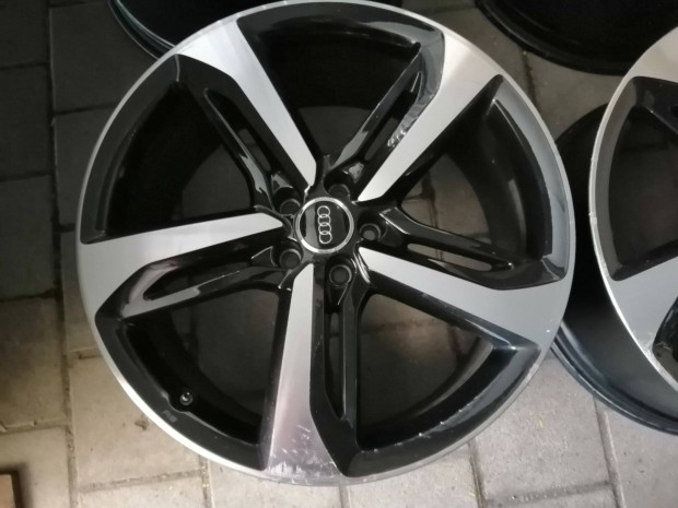 Audi A6 S6 4G Competition Blade 21 Zoll gyri alufelni felni