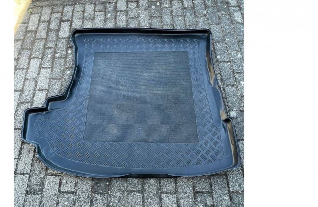Audi A6 Sedan 1994-1997 Mretpontos Peremes Csomagtrtlca